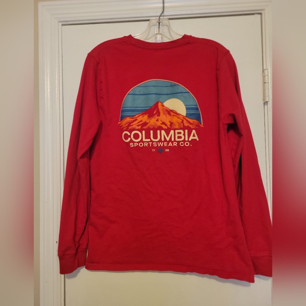 Columbia Red Long Sleeve Tee with Mountain Graphic